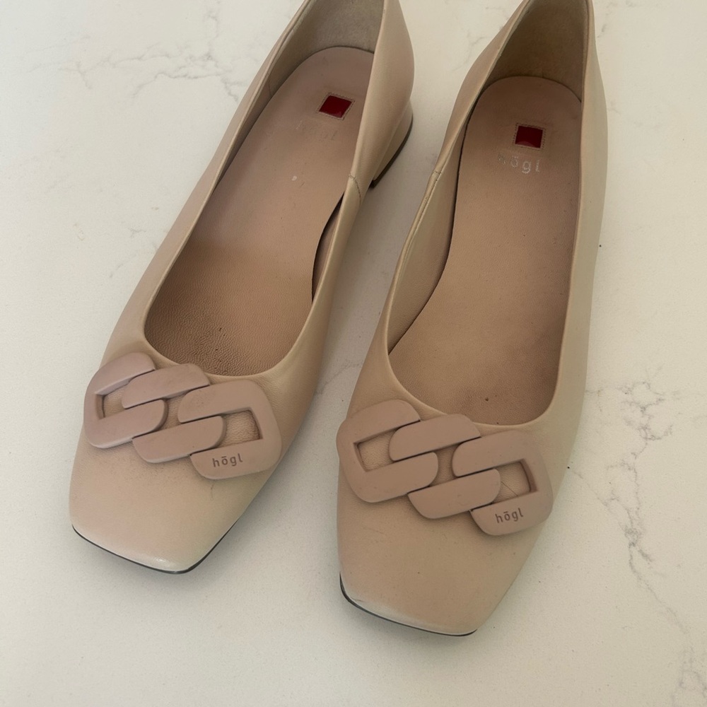 Nude Chain Detail Loafers